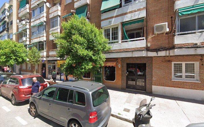 TRAJES DE SEVILLANA, BABIS Y DISFRACES BAENA