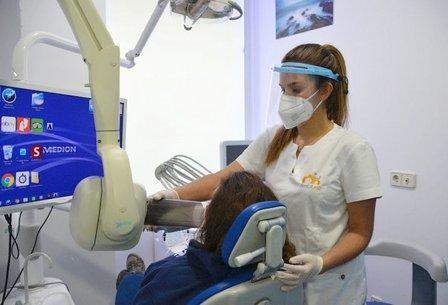 DENTALMC clinica dental CANDILEJAS60