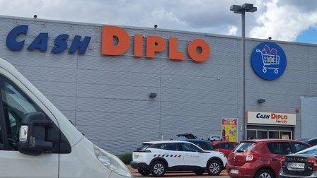 Cash Diplo