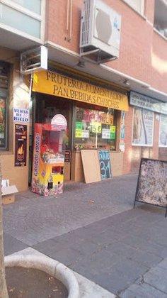 Fruterías La Familia ("donde Ana").