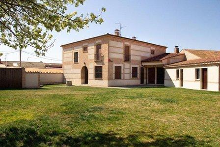 Albergue Rural de Puras