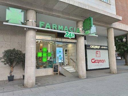 Farmacia 24h Bernabeu Ldo. Miguel Reyes