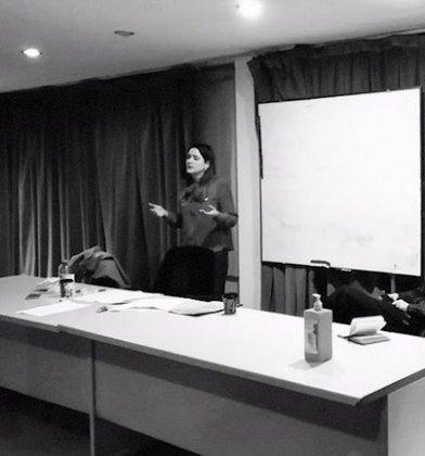 Dra. Sara Garcia, Psiquiatra