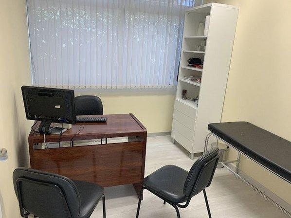 Clínica de Dermatología Dr. Esquivias