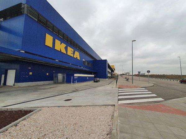 IKEA Lockers Click & Collect
