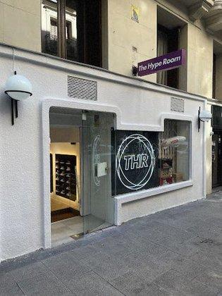 The Hype Room | Streetwear and Luxury Boutique Supreme Yeezy Jordan Dunks