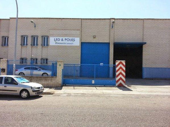LED & POLES, S.L.L.