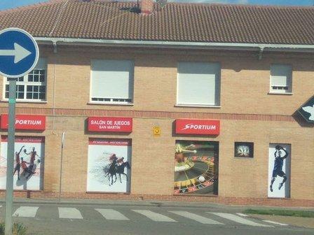 Podium /Sportium Salón San Martín