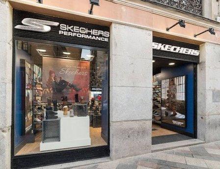 Skechers