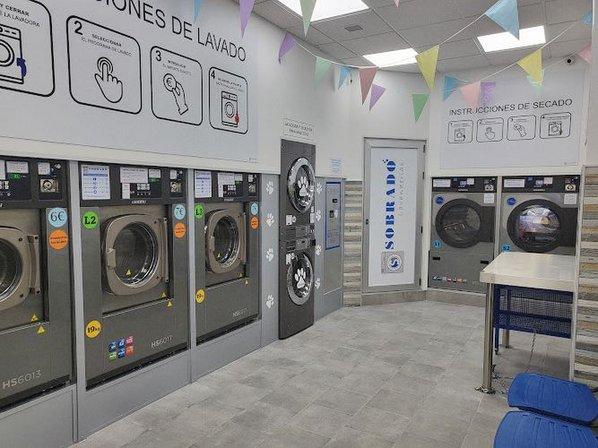 SOBRADO LAVANDERÍAS - LAVANDERIA AUTOSERVICIO Fuenlabrada (Suecia) y Tienda vending