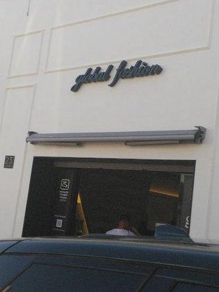 Global Fashion