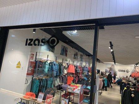 Izas Outdoor - The Style Outlets Getafe