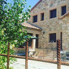 Casa Rural piscina Segovia Pedraza. Piscina climatizada. Torrecalera