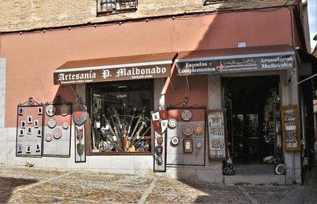 Artesanías P. Maldonado C.B Espadas y arte de Toledo