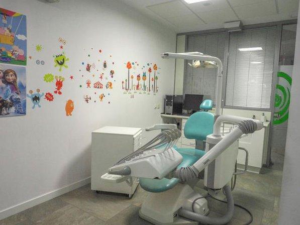 Clínica Dental Ortodoncia Mar De Grado