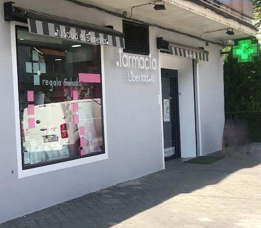 Farmacia Libertad 45