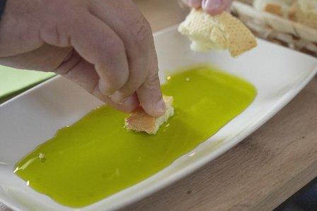 Olivares de Altomira: Oleoturismo. AOVE