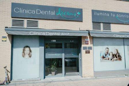 CLÍNICA DENTAL DREAM