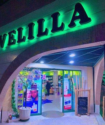 Farmacia Velilla Ldo. Juan Miguel Surribas Fernandez-Salguero