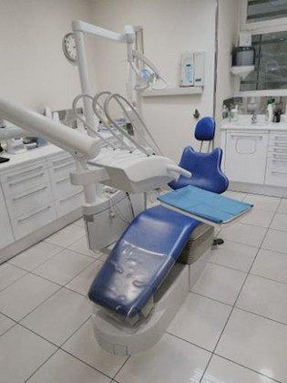 Dr. Jesus Marin Martinez, Cirujano oral y maxilofacial