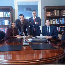 Mato y organista, Abogados
