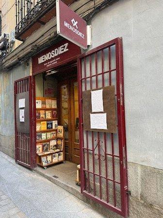Librería Menosdiez