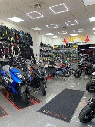 Motos Daytona