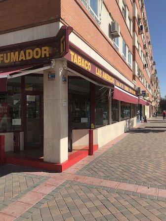 Estanco "Cava Las Américas".Loterías y apuestas del Estado