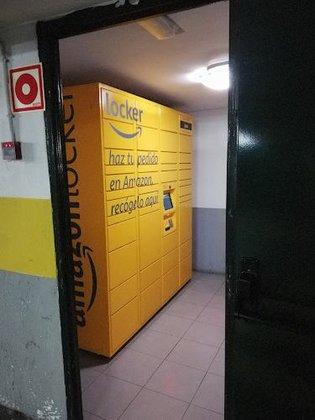 Amazon Locker - juan