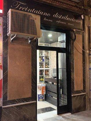 Treintaiuno distribuciones licores cervezas refrescos vinos bebidas