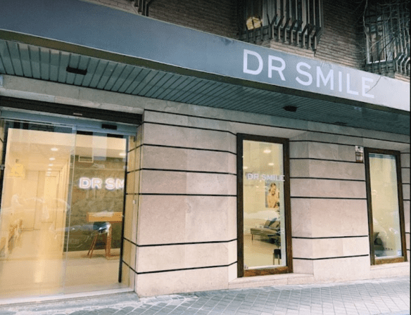 Impress | DR SMILE (Claudio Coello)