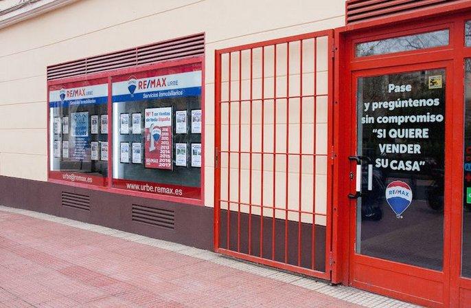 Javier Camacho Silva Asesor Inmobiliario