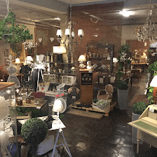 Benezit, Tienda De Decoración Y Muebles