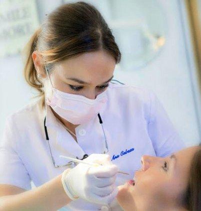 Dra. Ana Cabeza | Estética Dental