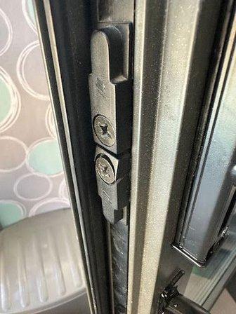 ALC Servicios - Reparación de puertas y ventanas