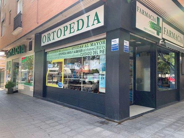 Pozuelo station pharmacy