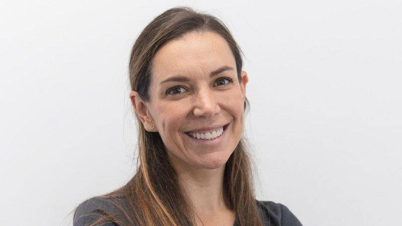 Dra. Esther Llorens Alonso, Dentista