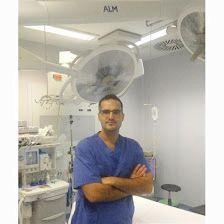 Dr. Carlos Alberto Encinas Ullán, Traumatólogo