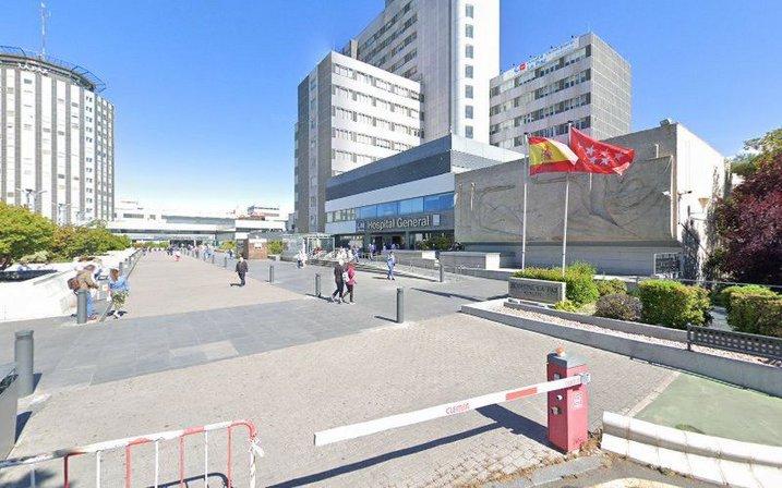 Dr. Carlos Alberto Encinas Ullán, Traumatólogo