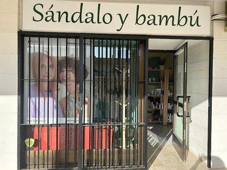 Sándalo y bambú