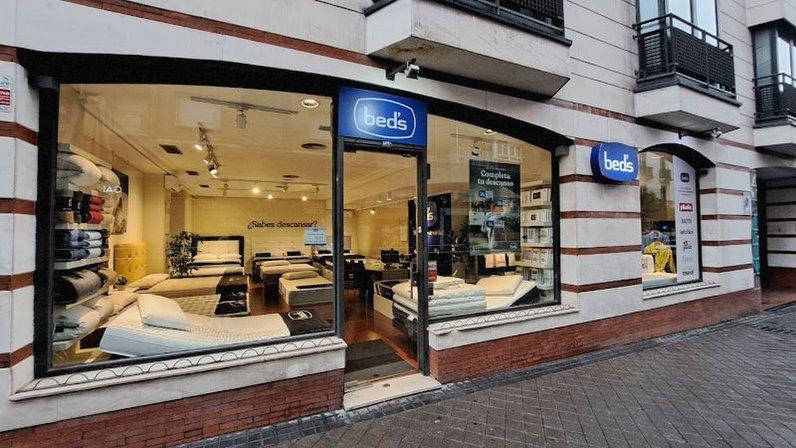 Bed's Madrid Dr. Castelo