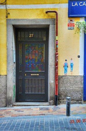 Mural "Little People" de Helen Bur