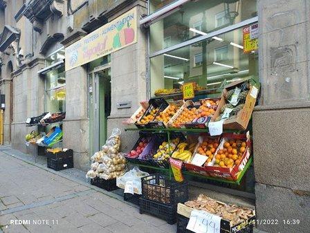 tienda , carnicería halal y Pescadería y fruterías don español 3envío de dinero recarga de móvil