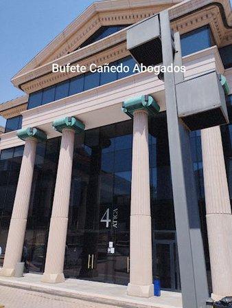 Bufete Cañedo Abogados
