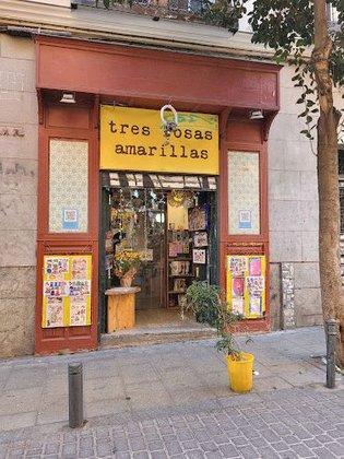 Librería Tres Rosas Amarillas