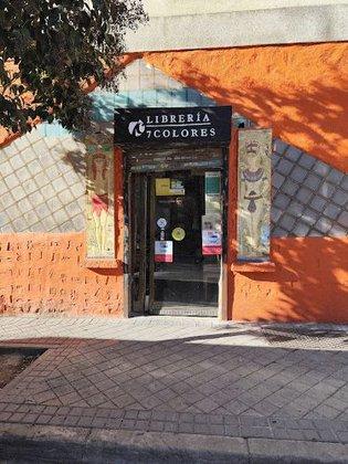 7 Colores book store