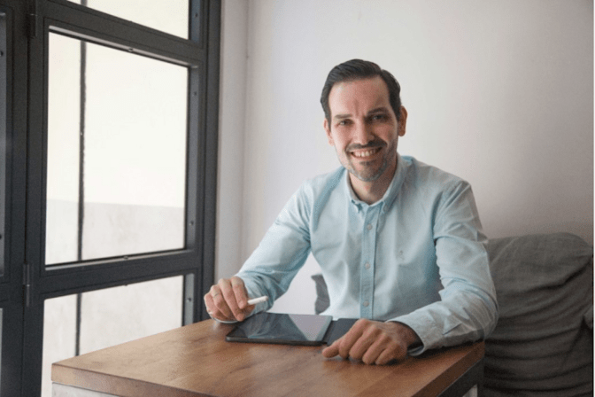 Consulta de Rubén Cabeza. Consulta integrativa especializada en Osteopatía y Biocuántica Original.