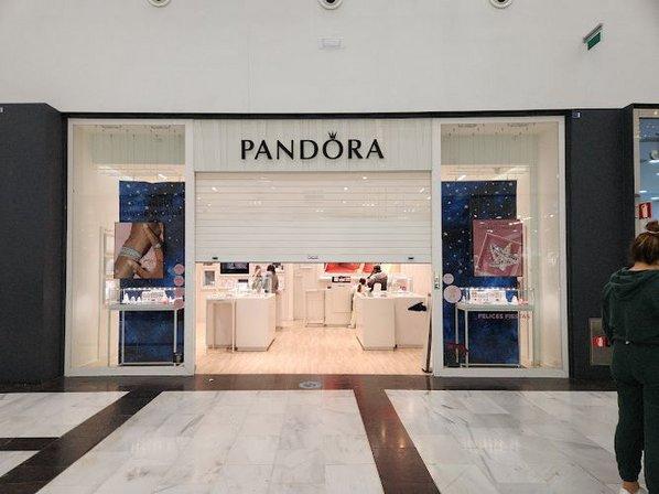 Boutique PANDORA