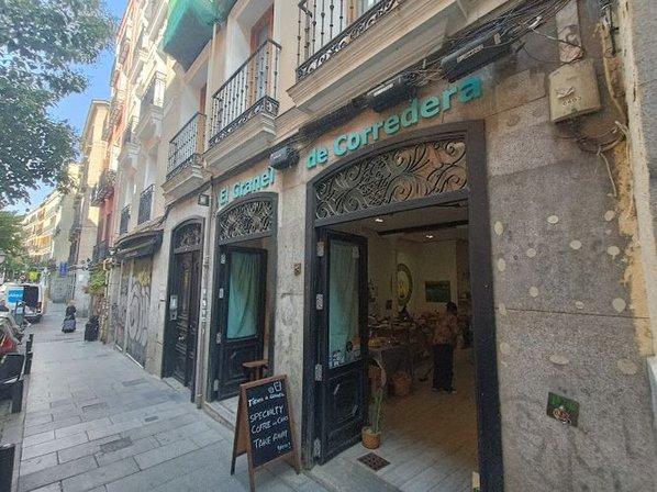 El Granel & Moliendo Café