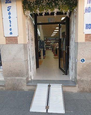 La fábrica